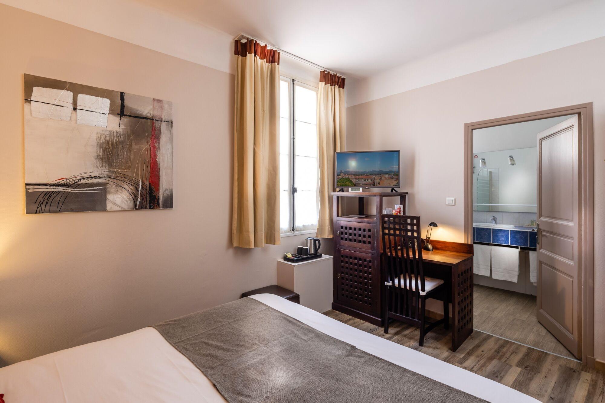 Hotel Western Le Comtadin 3*
